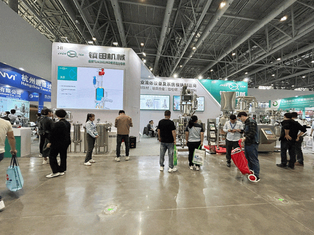 直擊現(xiàn)場(chǎng)丨展會(huì)進(jìn)行時(shí),鎮(zhèn)田機(jī)械精彩繼續(xù)(圖1) 640_wx_fmt=gif&wxfrom=5&wx_lazy=1.gif